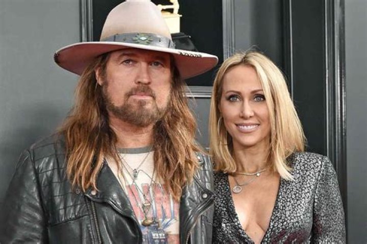 How long were Billy Ray Cyrus and Tish Cyrus married? 1 Billy and Tish
