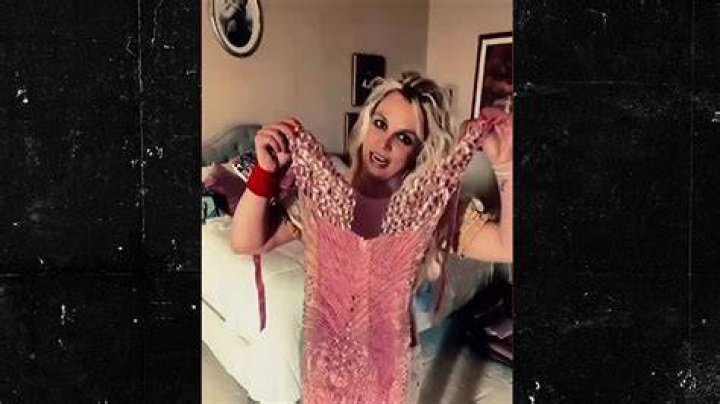 Britney Spears’ latest bizarre Instagram post has fans concerned
