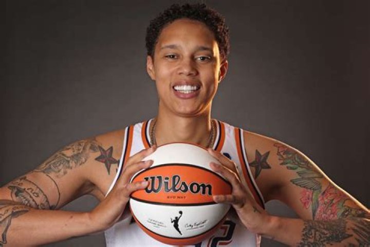 How Brittney Griner looks like as a kid (Photos) 2 Brittney Griner 2
