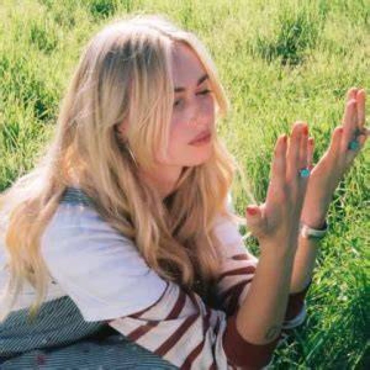 Claire Rosinkranz Biography