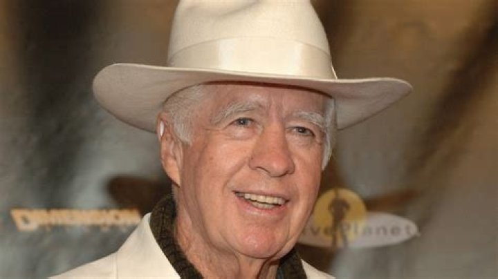 Clu Gulager