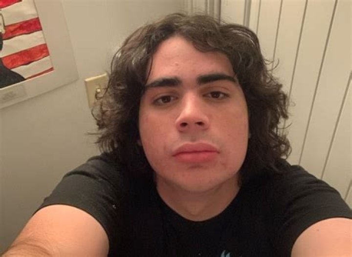 Cyrus Arnold children: Does Cyrus Arnold have children? 1 Cyrus Arnold sharing his selfie in October 2021