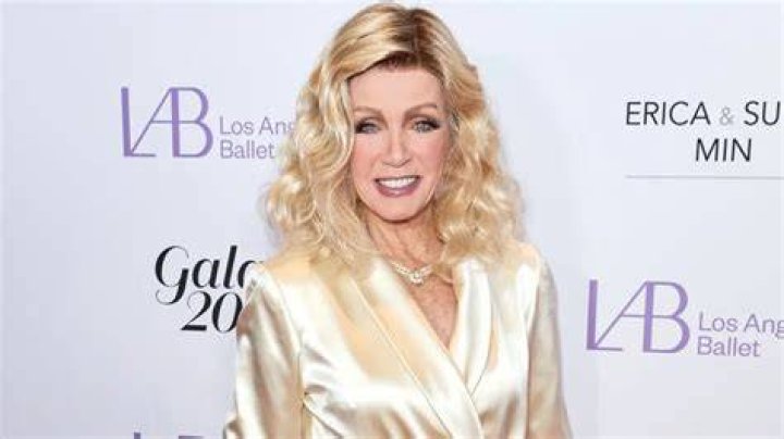 Donna Mills Net Worth