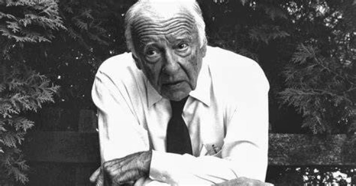 Hans-Georg Gadamer Hans-Georg Gadamer