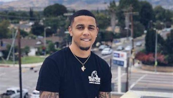 Khayman Burton Biography