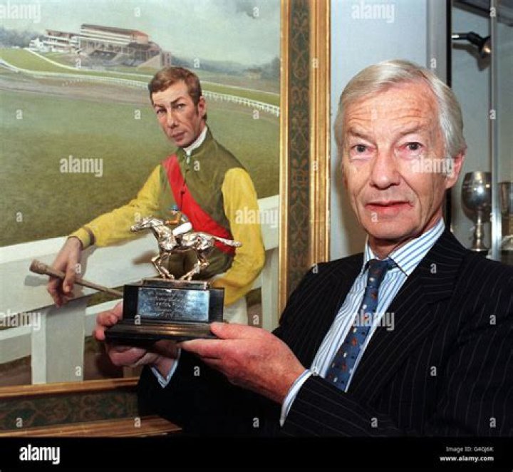 Lester Piggott children: Maureen Haggas, Jamie Piggott, Tracy Piggott 1 Lester Piggott g