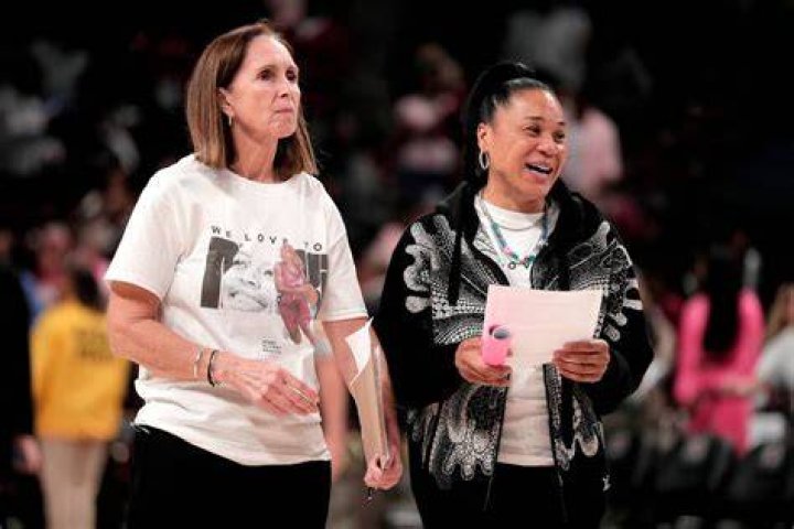 Lisa Boyer: Meet Dawn Staley partner - Age, children, net worth 1 Lisa Boyer