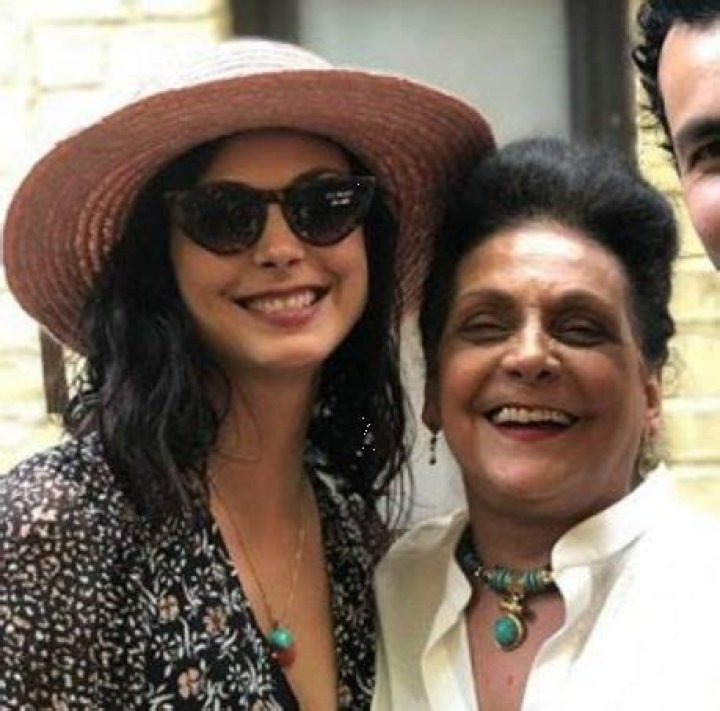 Morena Baccarin parents: Vera Setta, Fernando Baccarin 1 Morena Baccarin parents Vera Setta Fernando Baccarin