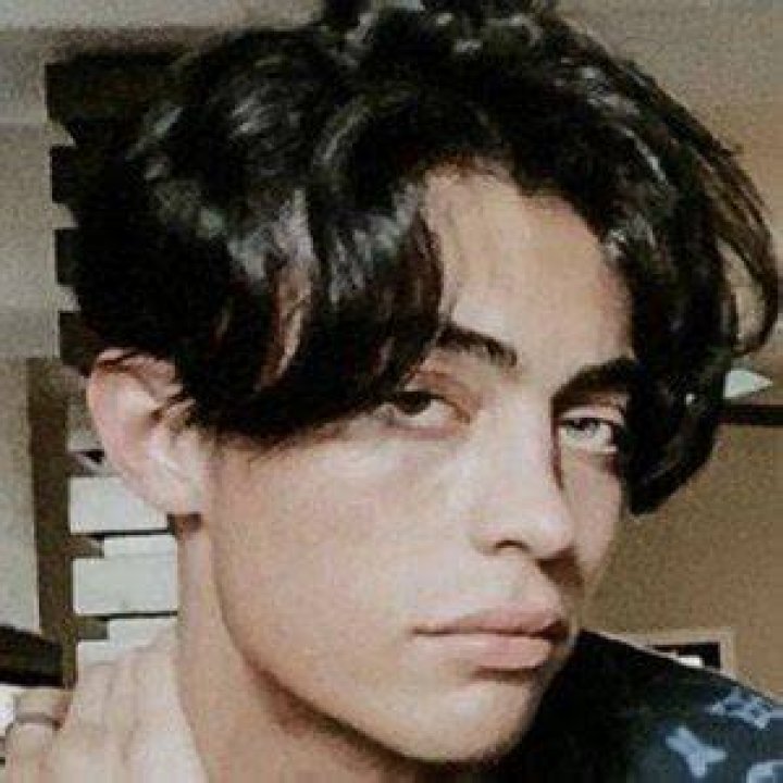 Nik Poire Biography
