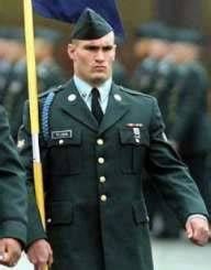 Pat Tillman Biography