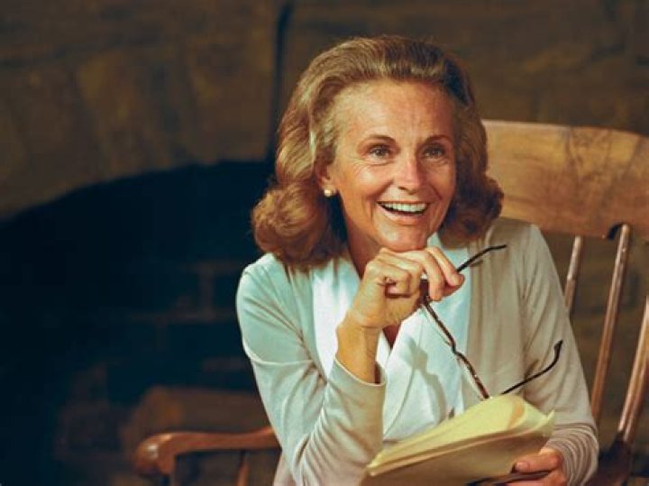 Ruth Graham Biography