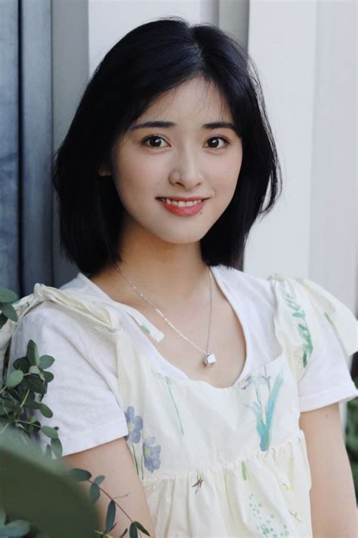 Shen Yue Biography