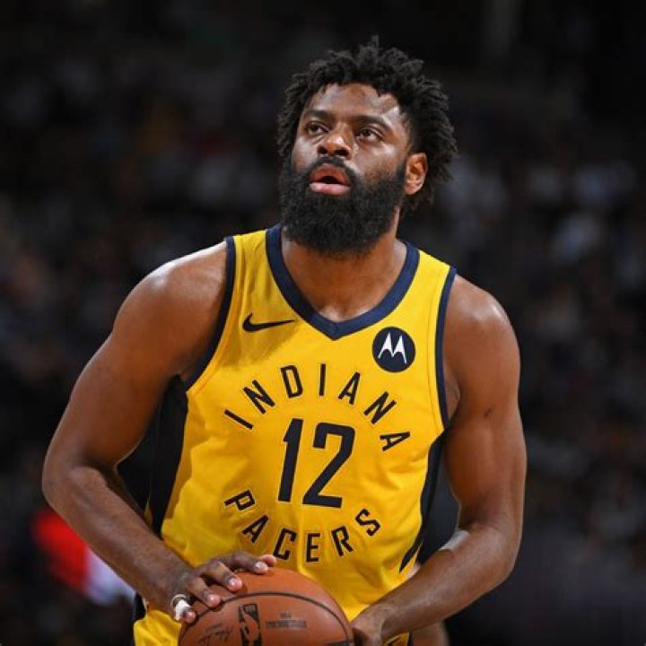 Tyreke Evans children: Does Tyreke Evans have a child with Angel Brinks? 1 Tyreke Evans