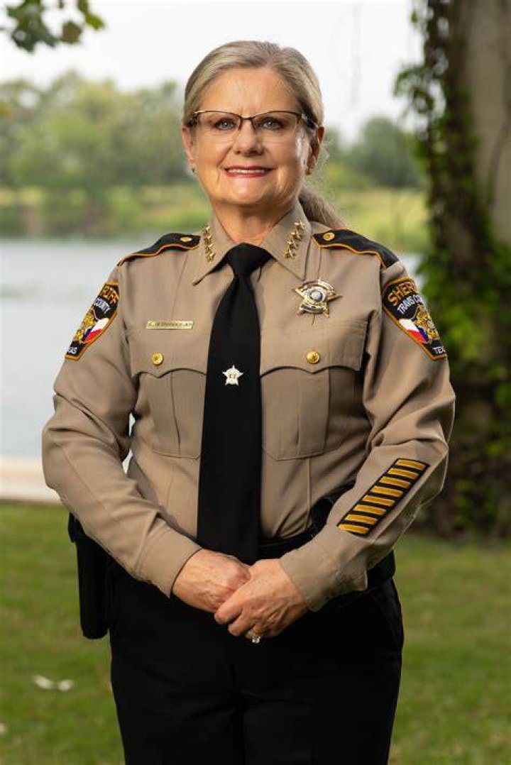 Who is the sheriff in Gravity Falls?