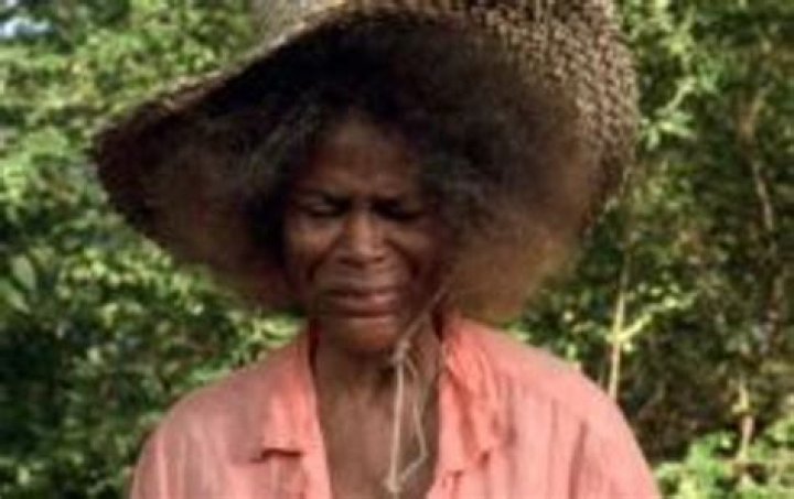Why does Opal read Gloria Dump? – Celebrity